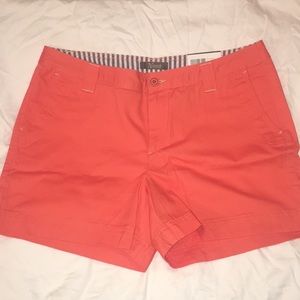 NWT Natural Reflections 5 1/2” inseam Shorts
